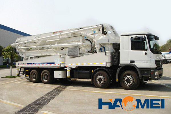 concrete pump boom truck