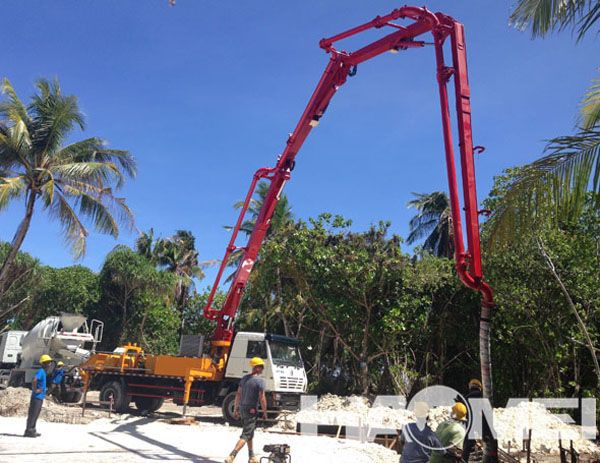 concrete boom truck.jpg