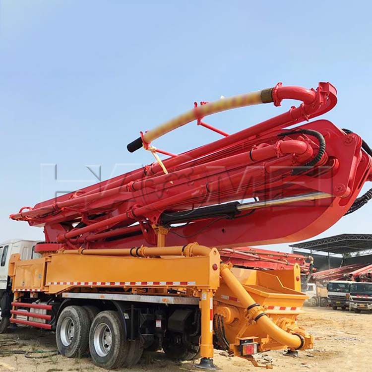 Tower Boom Concrete Pump: 24m Concrete Pump
