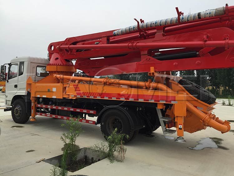 58 meter concrete pump.jpg